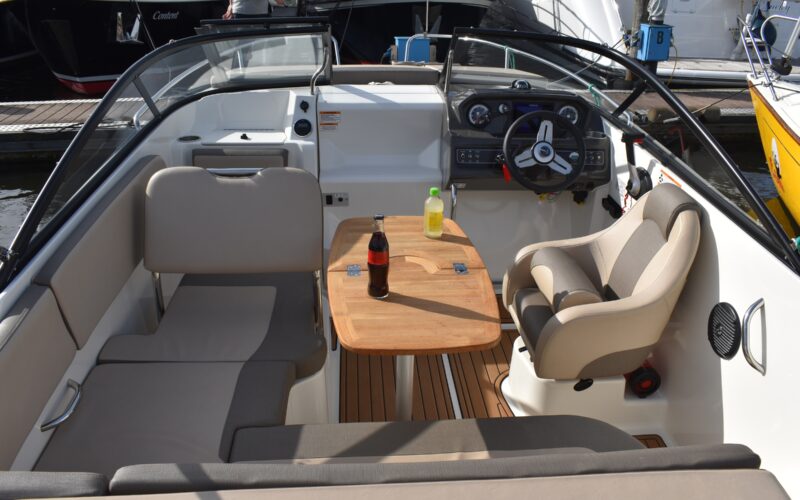 Boot_innen_1